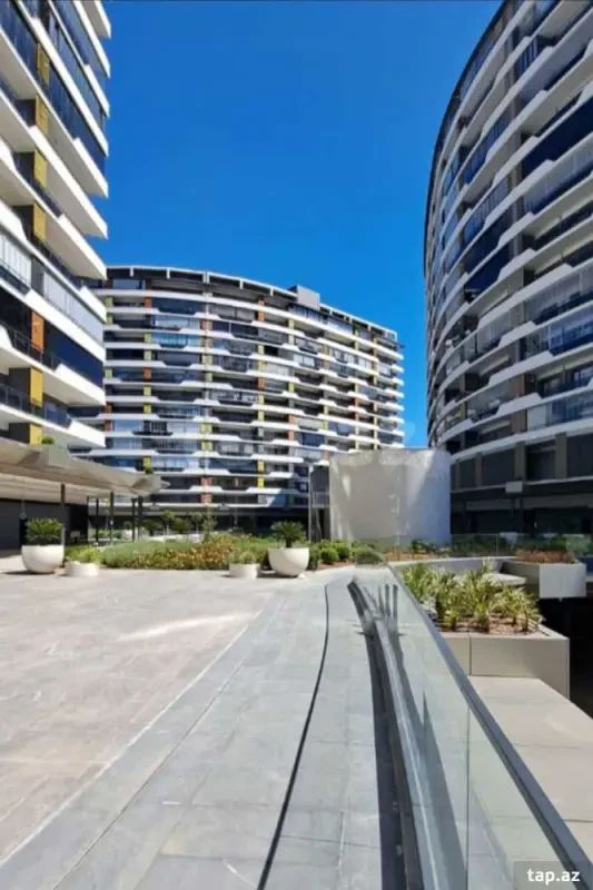 Satılır 3 otaqlı yeni tikili 147 m²