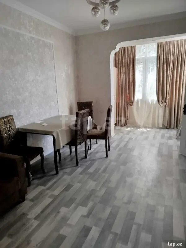 Kirayə verilir 2 otaqlı mənzil 44 m²