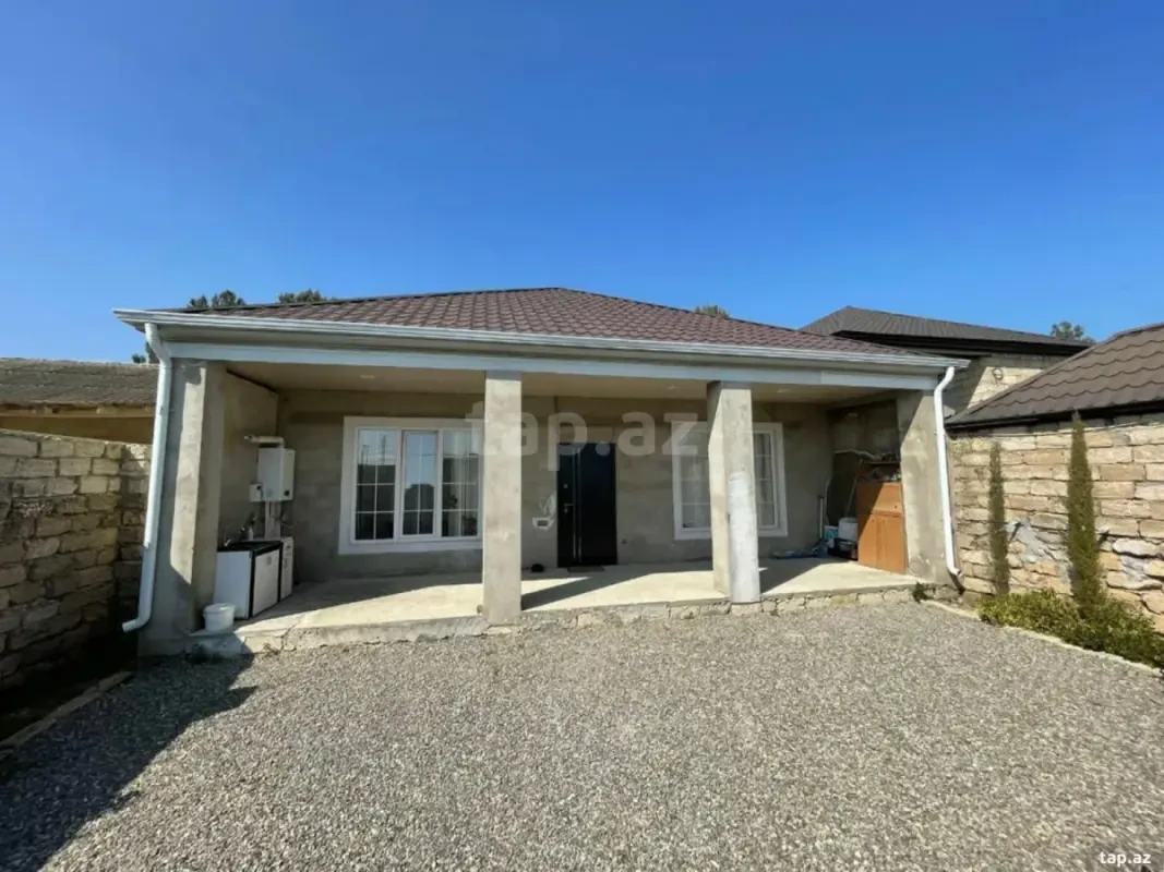 Satılır 4 otaqlı həyət evi 150 m²