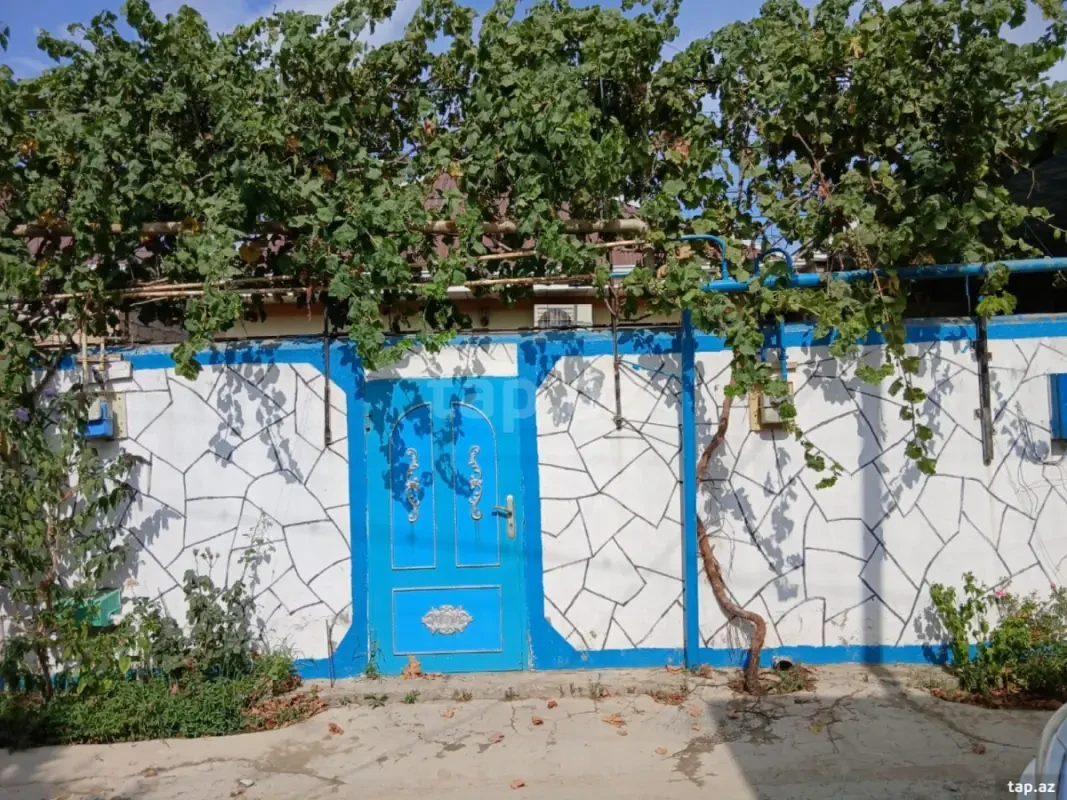 Kirayə verilir 2 otaqlı həyət evi 60 m²