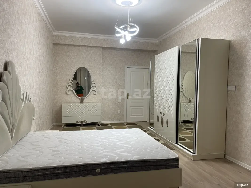 Kirayə verilir 3 otaqlı yeni tikili 114 m²