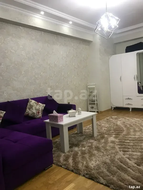 Kirayə verilir 1 otaqlı yeni tikili 50 m²