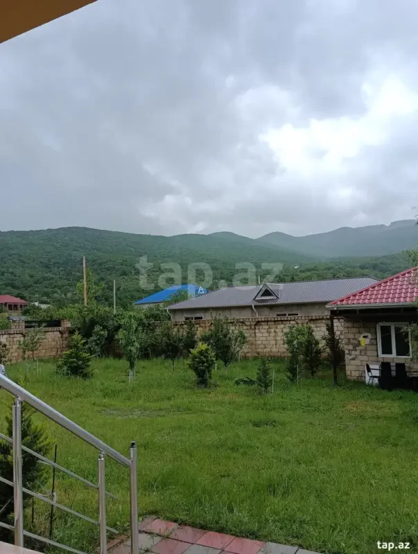 Kirayə verilir 3 otaqlı həyət evi 100 m²