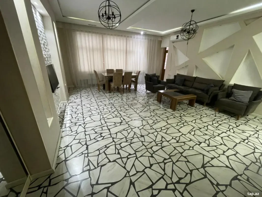 Kirayə verilir 3 otaqlı yeni tikili 120 m²