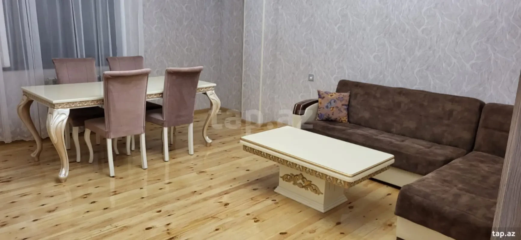 Kirayə verilir 2 otaqlı yeni tikili 75 m²