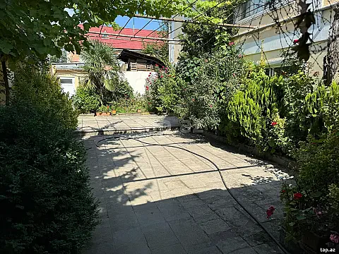 Kirayə verilir 4 otaqlı həyət evi 145 m² — Quba 4 otaq 145.00 m²