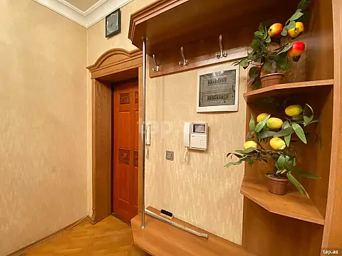 Kirayə verilir 3 otaqlı yeni tikili 160 m² — Bakı 3 otaq 160.00 m²