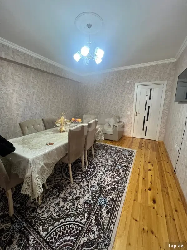 Kirayə verilir 2 otaqlı yeni tikili 70 m²