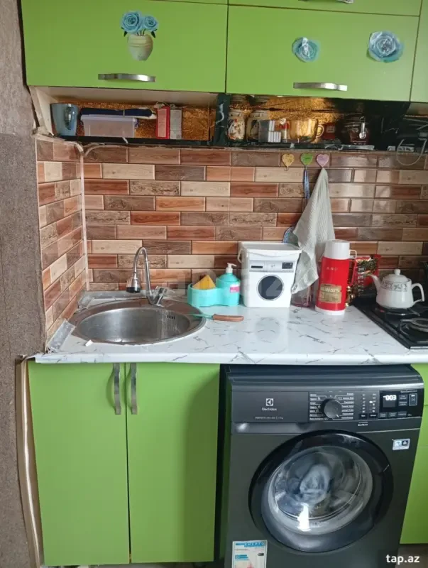 Kirayə verilir 3 otaqlı mənzil 48 m²