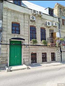 Kirayə verilir 5 otaqlı yeni tikili 300 m² — Bakı 5 otaq 300.00 m²