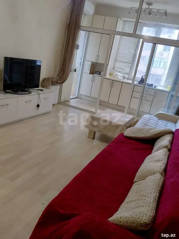 Kirayə verilir 2 otaqlı yeni tikili 60 m²