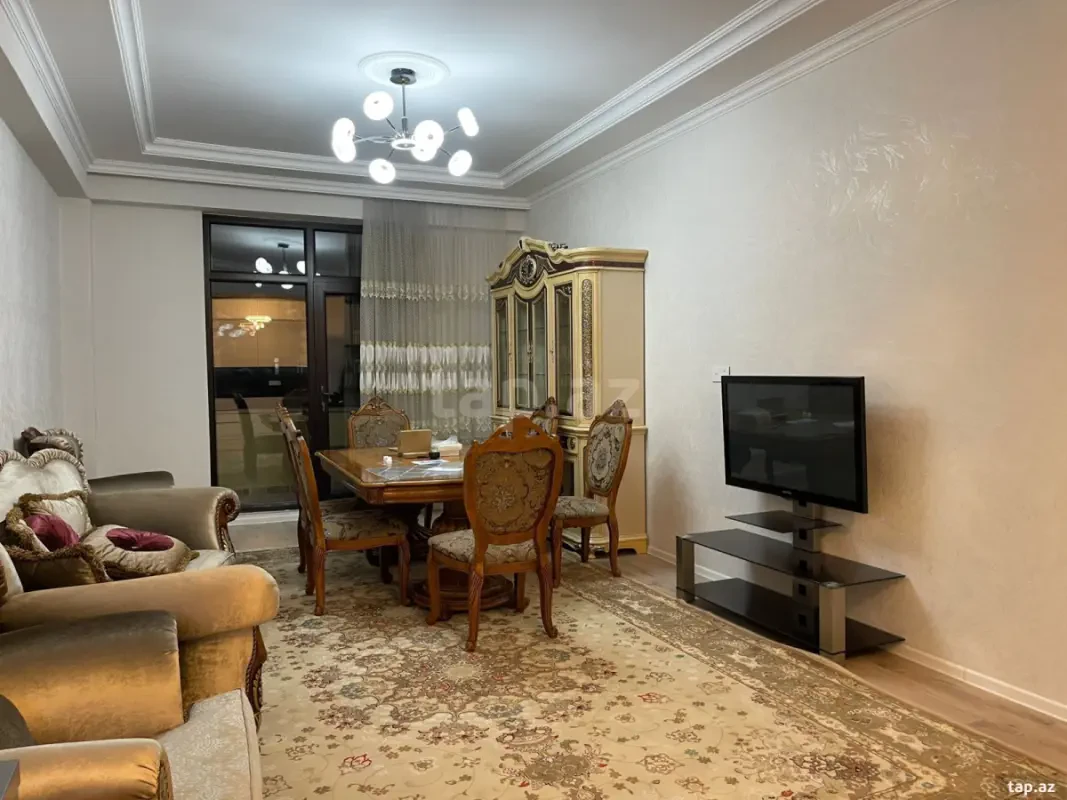 Kirayə verilir 3 otaqlı yeni tikili 124 m²