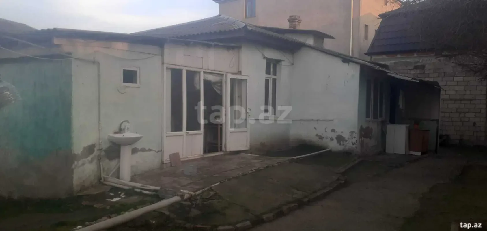 Satılır 5 otaqlı həyət evi 65 m²