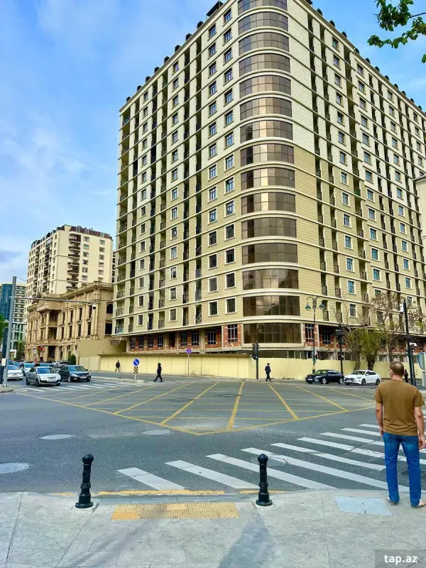 Satılır 3 otaqlı yeni tikili 134.2 m²