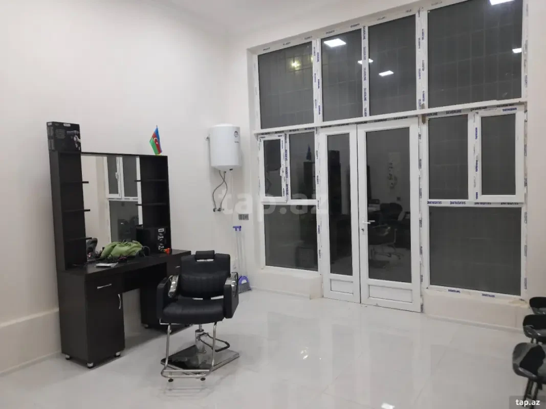 Satılır 6 otaqlı həyət evi 366 m²