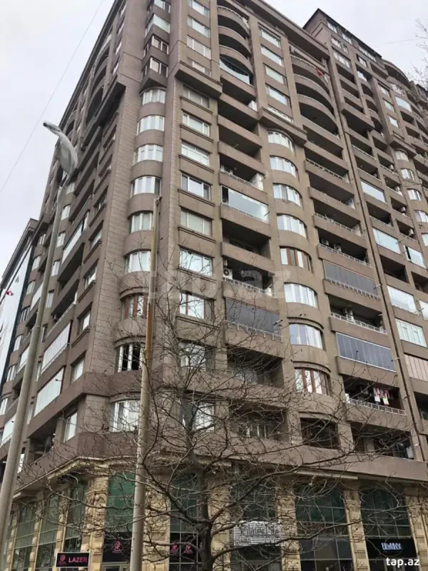 Satılır 5 otaqlı yeni tikili 286 m²