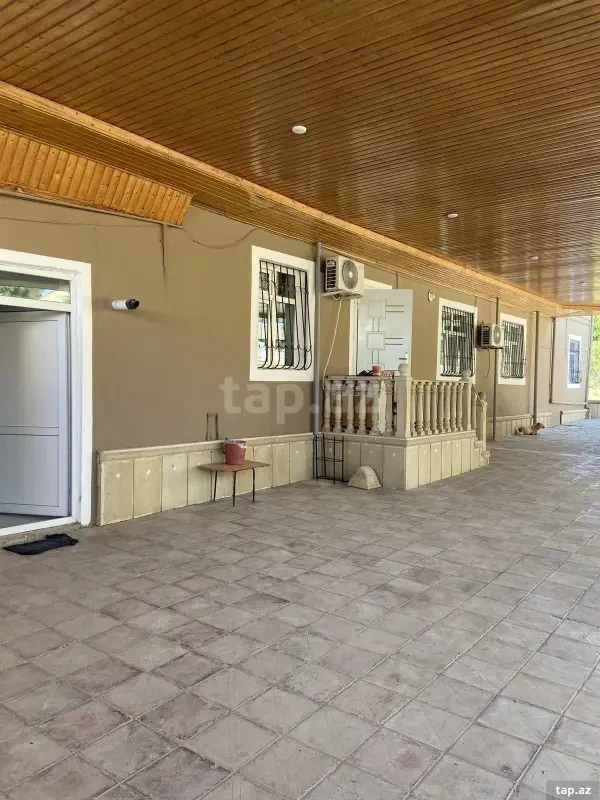 Satılır 4 otaqlı həyət evi 145 m²