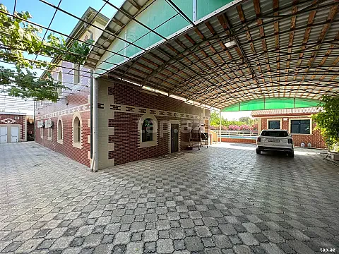 Satılır 8 otaqlı həyət evi 400 m² — Bakı, Novxanı 8 otaq 400.00 m²