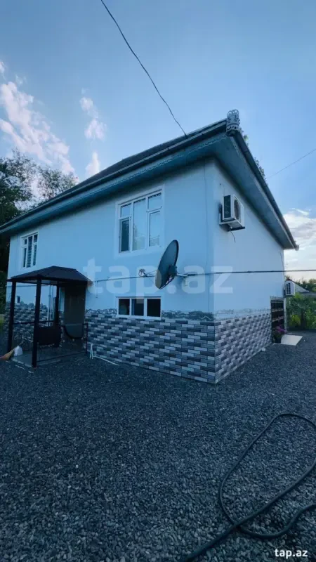 Kirayə verilir 3 otaqlı həyət evi 100 m²