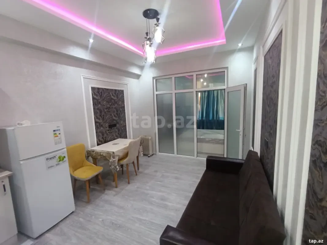 Kirayə verilir 2 otaqlı yeni tikili 50 m²