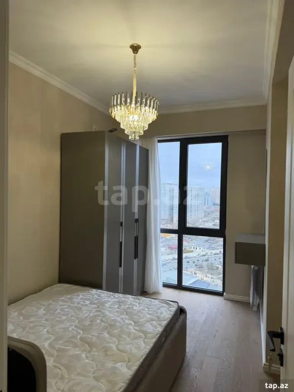 Kirayə verilir 3 otaqlı yeni tikili 80 m²