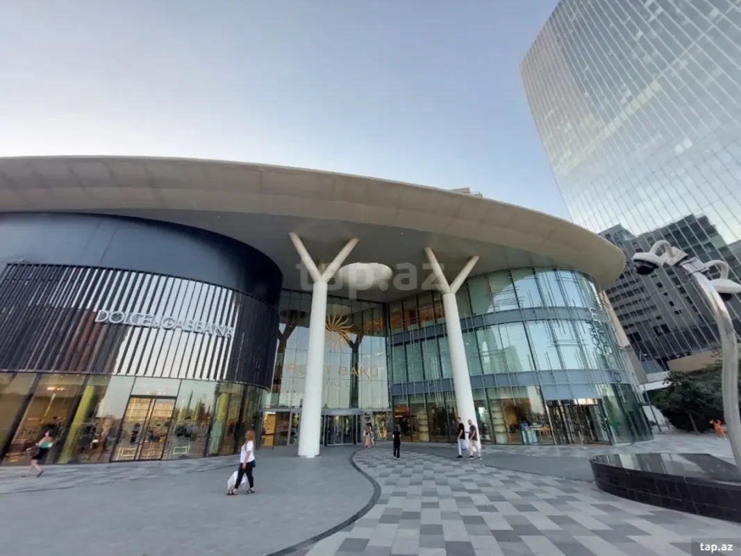 Kirayə verilir 3 otaqlı yeni tikili 120 m²