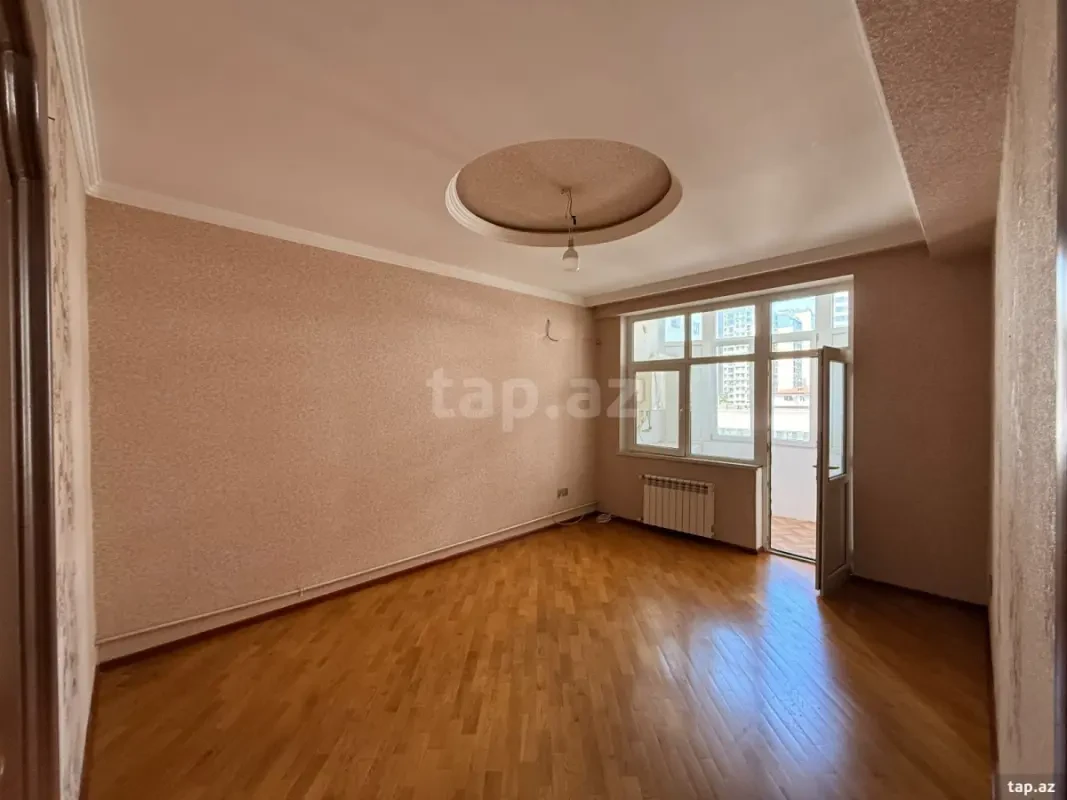 Kirayə verilir 2 otaqlı yeni tikili 65 m²