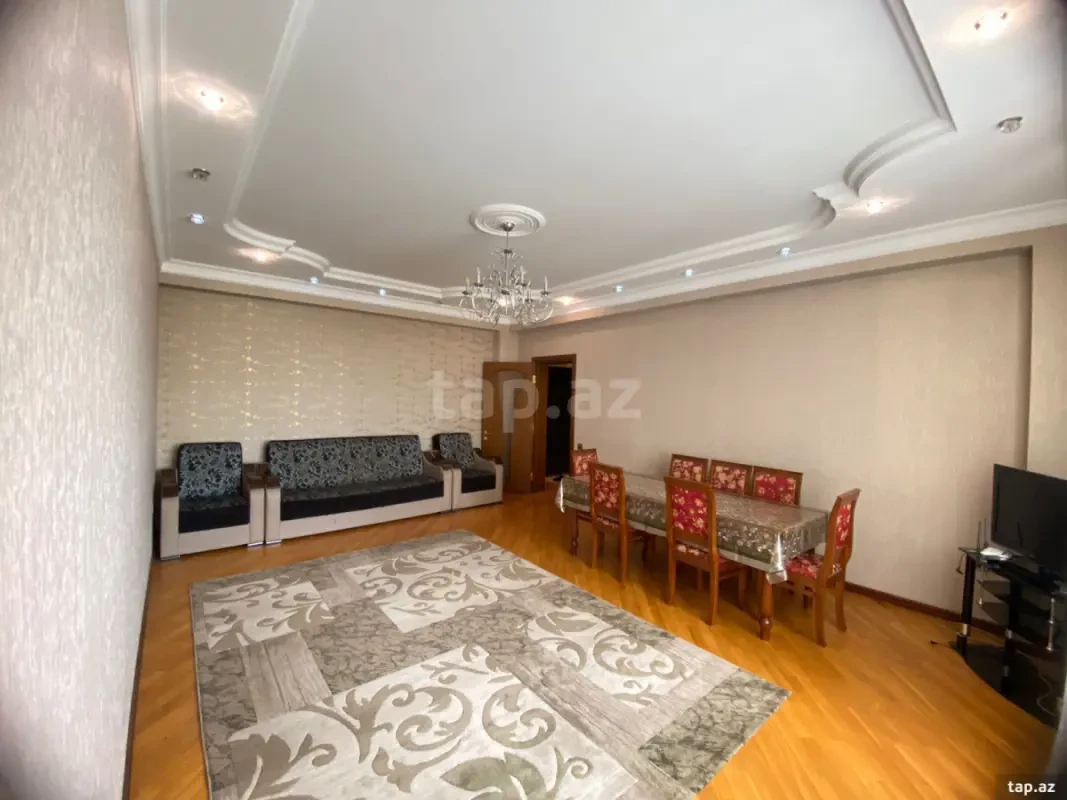 Kirayə verilir 2 otaqlı yeni tikili 80 m²
