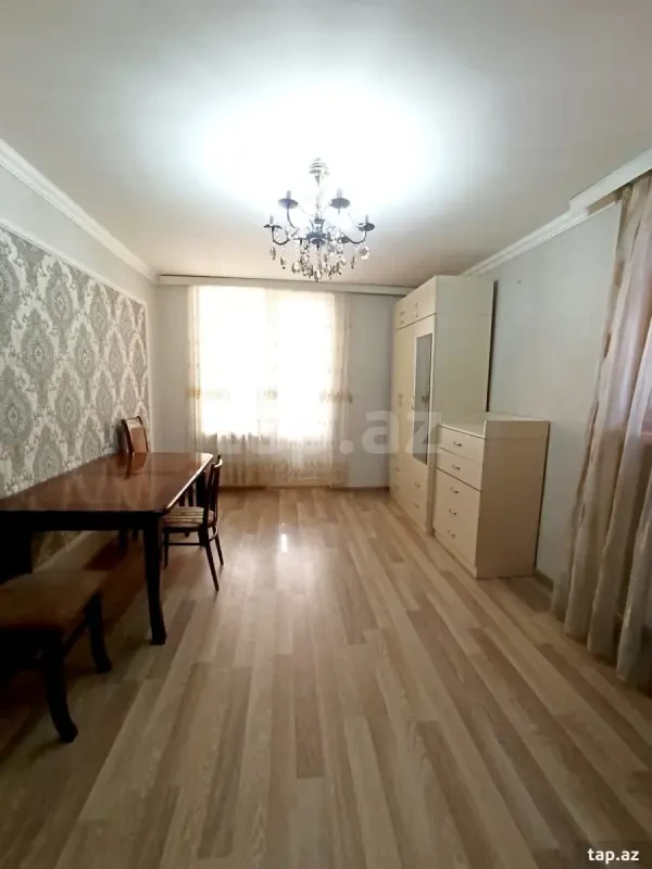 Kirayə verilir 2 otaqlı mənzil 45 m²