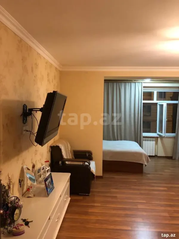 Kirayə verilir 2 otaqlı mənzil 50 m²
