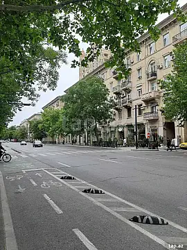 Kirayə verilir 3 otaqlı mənzil 80 m² — Bakı, Nizami 3 otaq 80.00 m²