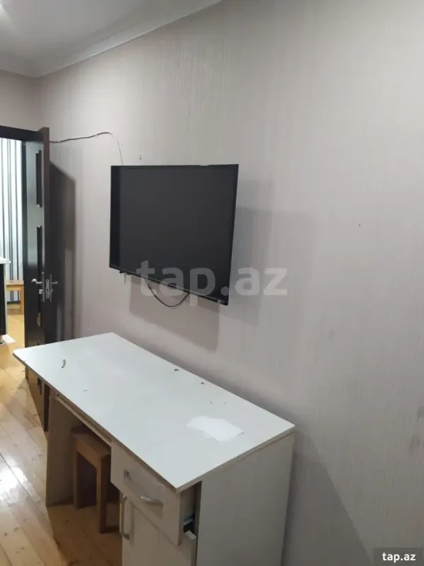 Kirayə verilir 2 otaqlı həyət evi 4.2 m²
