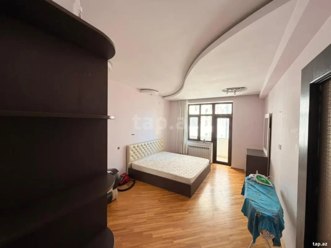 Kirayə verilir 3 otaqlı yeni tikili 110 m²