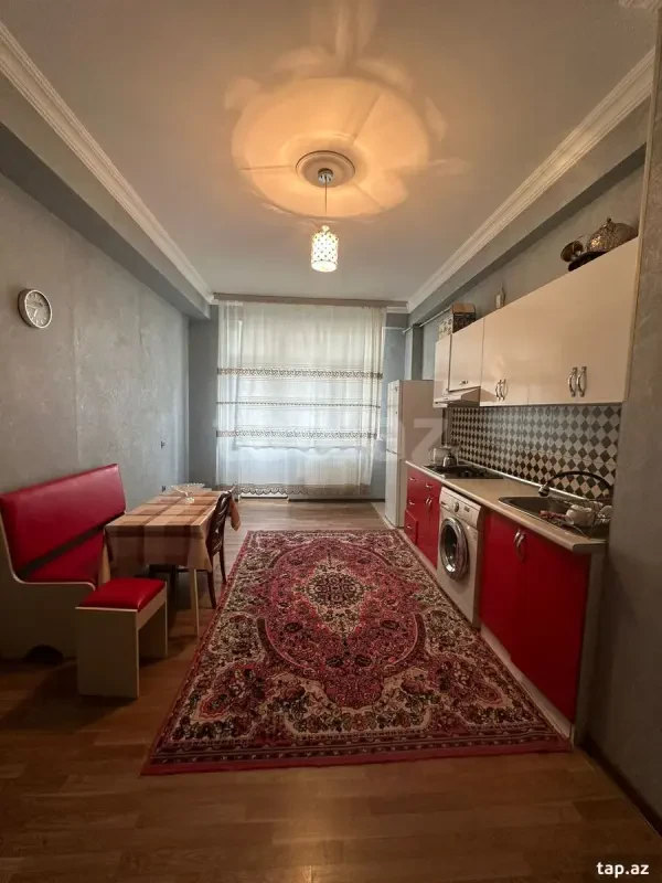Kirayə verilir 4 otaqlı yeni tikili 120 m²