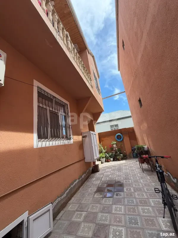 Kirayə verilir 4 otaqlı həyət evi 140 m²