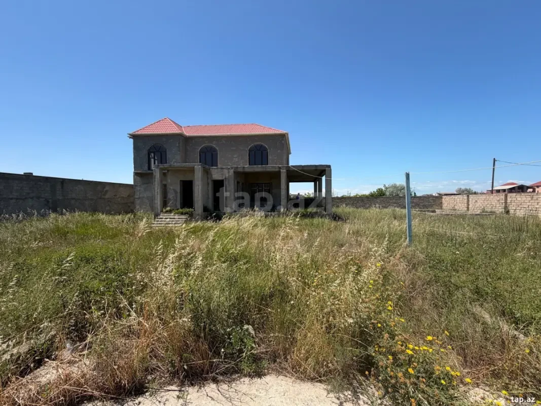 Satılır 4 otaqlı həyət evi 201 m²