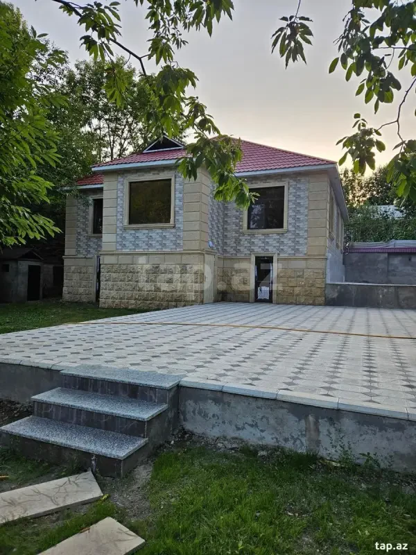 Kirayə verilir 4 otaqlı həyət evi 250 m²