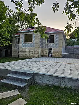 Kirayə verilir 4 otaqlı həyət evi 250 m² — Qəbələ 4 otaq 250.00 m²