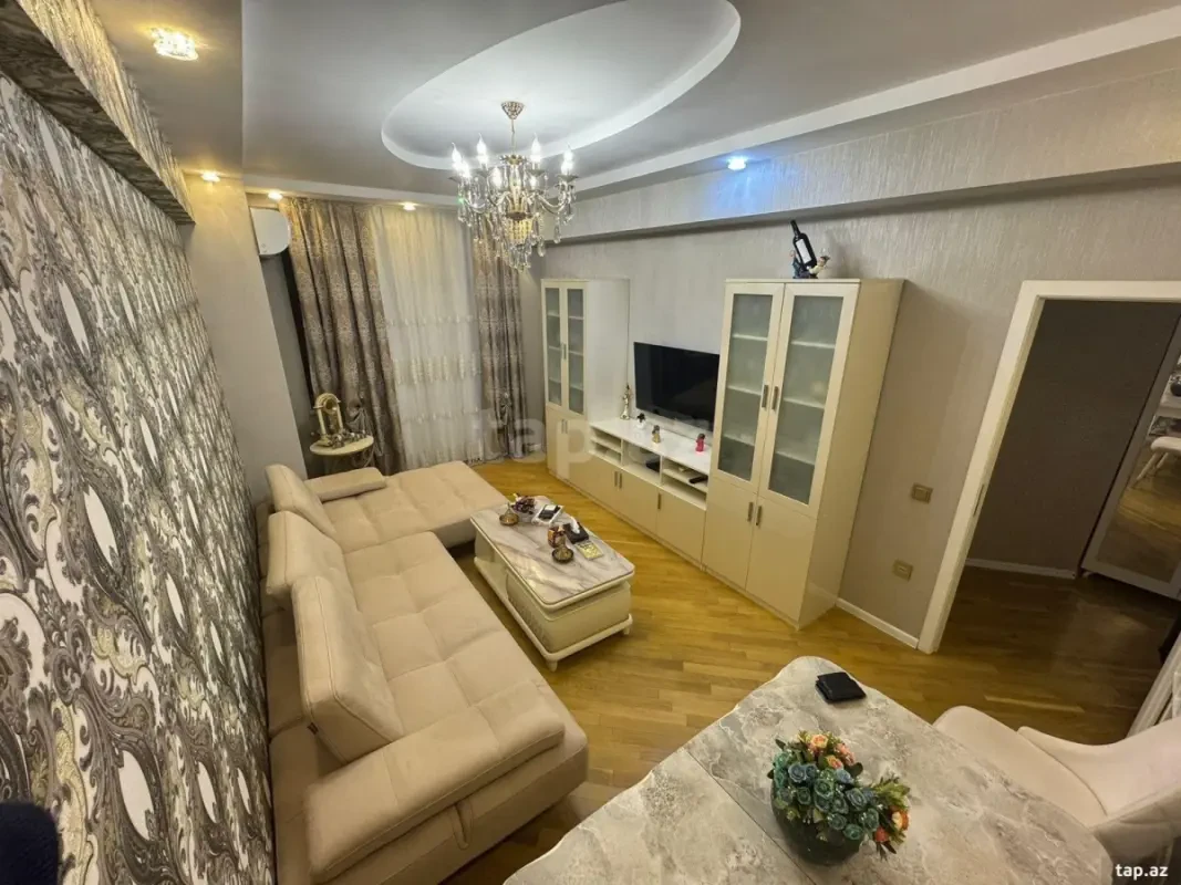 Kirayə verilir 3 otaqlı yeni tikili 77 m²