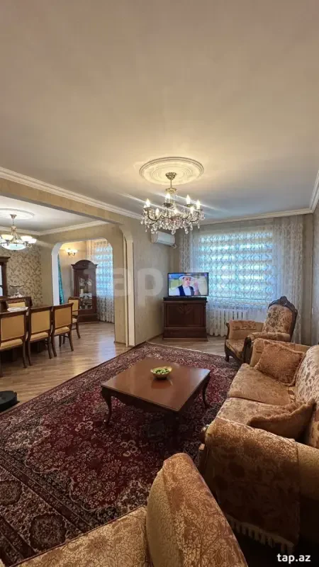 Satılır 5 otaqlı mənzil 120 m²