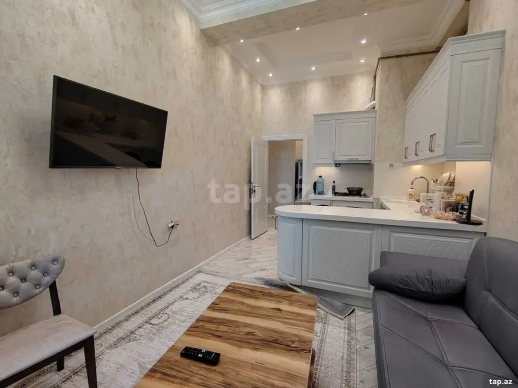 Kirayə verilir 2 otaqlı yeni tikili 63 m²