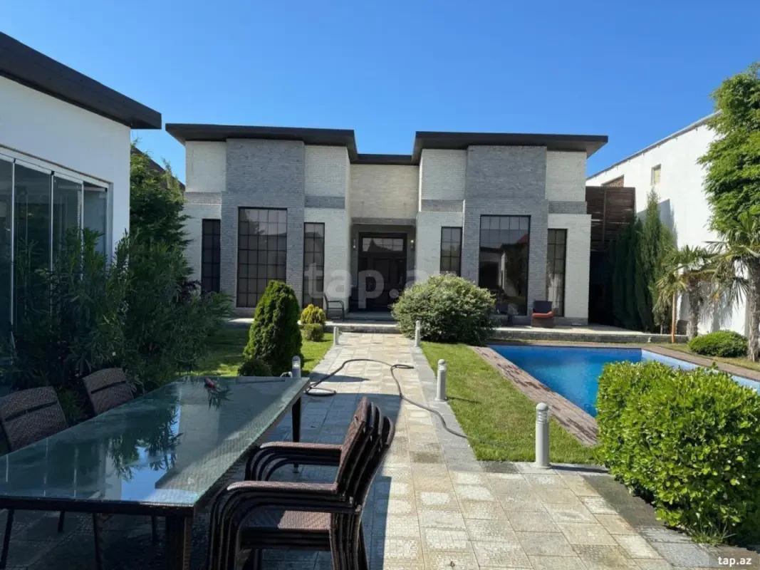 Kirayə verilir 4 otaqlı həyət evi 300 m²