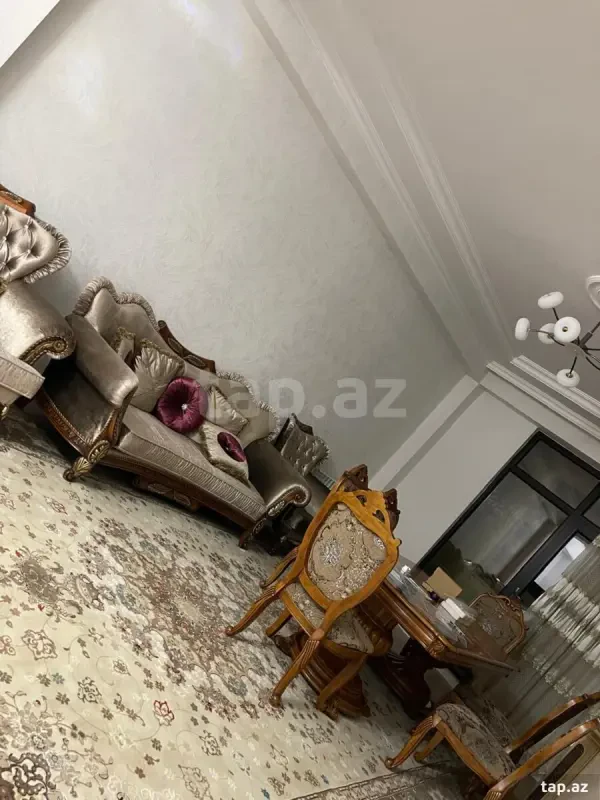 Kirayə verilir 3 otaqlı yeni tikili 114.2 m²