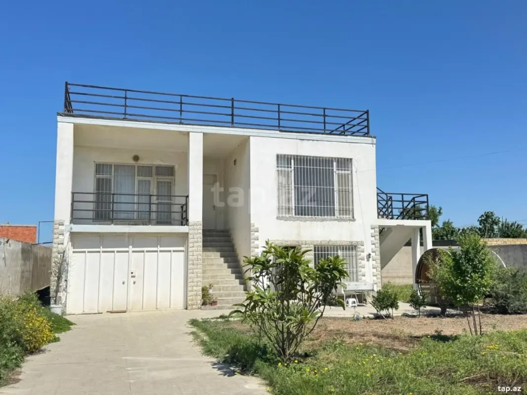 Kirayə verilir 3 otaqlı həyət evi 200 m²