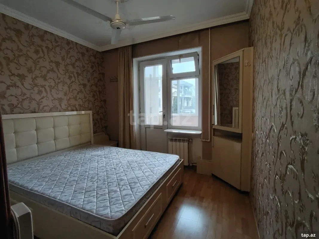 Kirayə verilir 3 otaqlı yeni tikili 80 m²