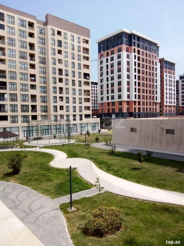 Kirayə verilir 2 otaqlı yeni tikili 60 m²