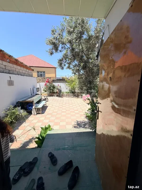 Satılır 3 otaqlı həyət evi 220 m²