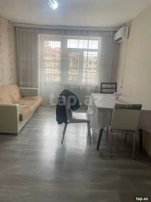 Kirayə verilir 2 otaqlı mənzil 50 m²