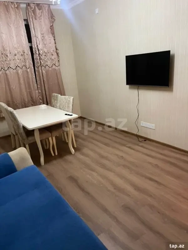 Kirayə verilir 2 otaqlı yeni tikili 70 m²