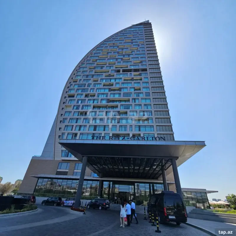 Satılır 2 otaqlı yeni tikili 93 m²
